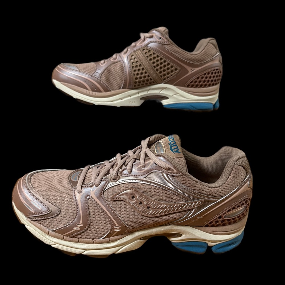 Saucony PROGRID TRIUMPH 4 Tan/Royal Bronze/Royal men’s size 11 *NEW* - Picture 2 of 12